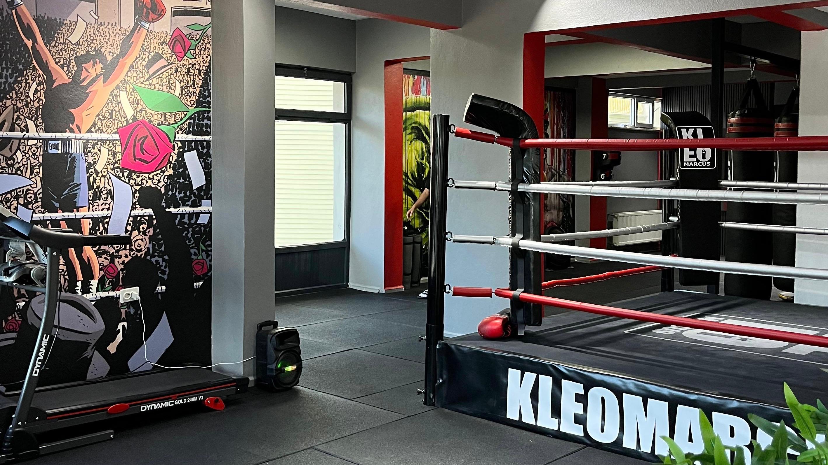 Kleomarcus dövüş kulübü iç mekan görüntüsü